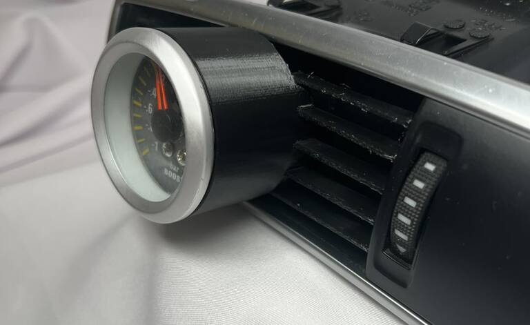 Lewa kratka nawiewu pod wskaźnik 52 mm Audi A6 C6 Turbo (3)