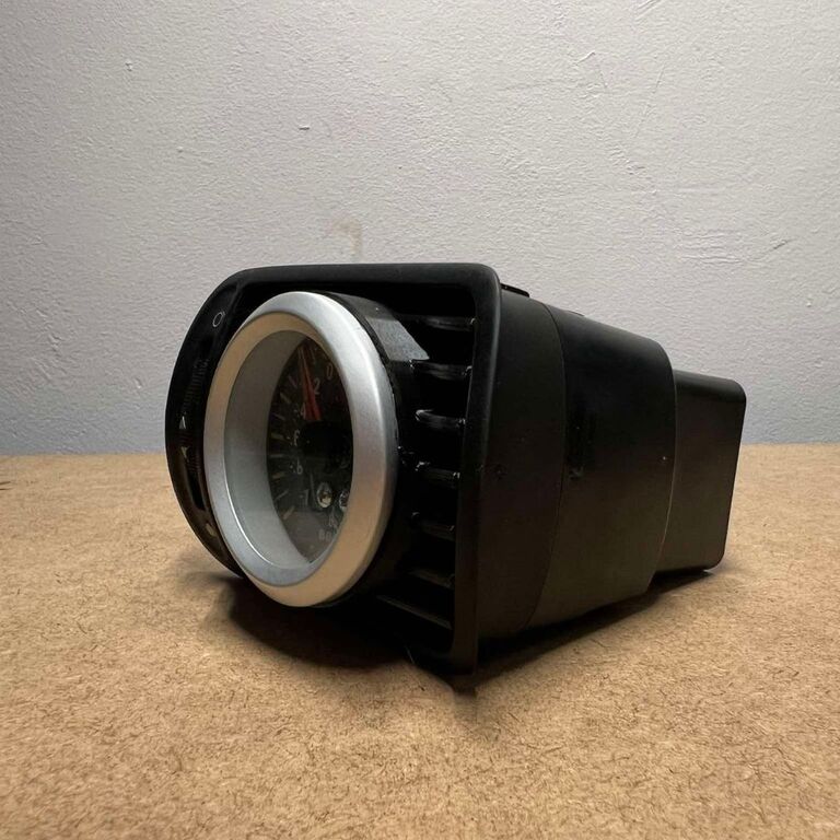Lewa Kratka nawiewu wskaźnik 52mm TURBO Seat Leon mk1 (3)
