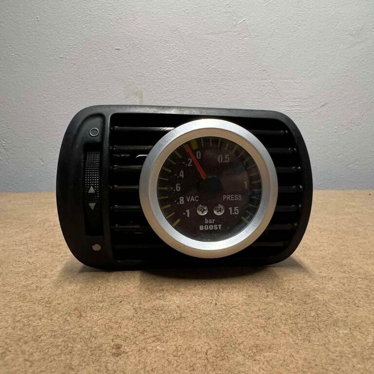 Lewa Kratka nawiewu wskaźnik 52mm TURBO Seat Leon mk1 (2)