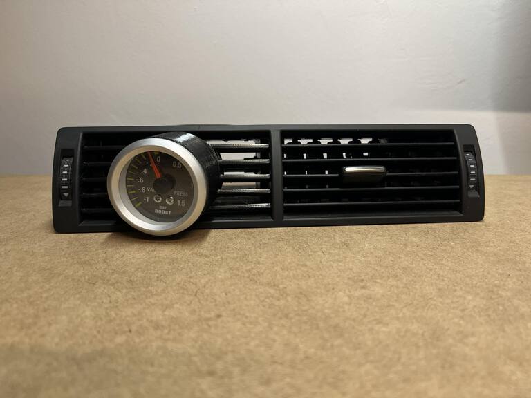 Kratka nawiewu pod wskaźnik 52 mm Audi A4 B7 Turbo (4)